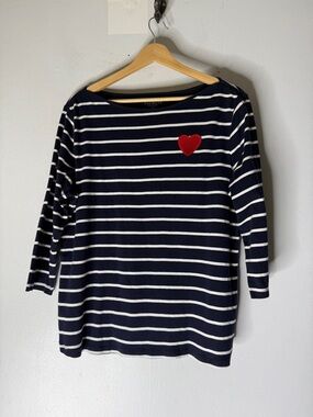 Talbots Petite Boat Neck Navy Blue & white Striped top w/red Heart patch 2XLP